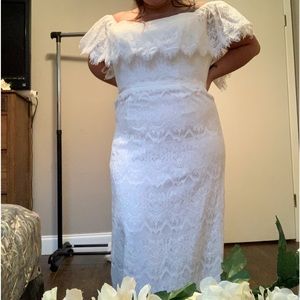 Size 14 white wedding dress brand new